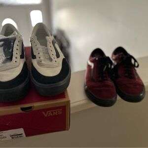 2 pairs of Vans Black and White and deep red & black